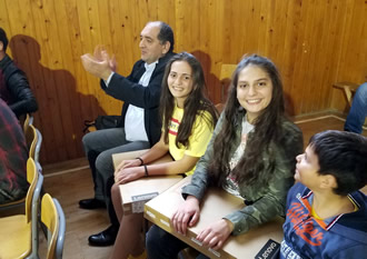 ნესტან შიუკაშვილი და მარიამ მაჭარაშვილი დაჯილდოების ცერემონიალზე